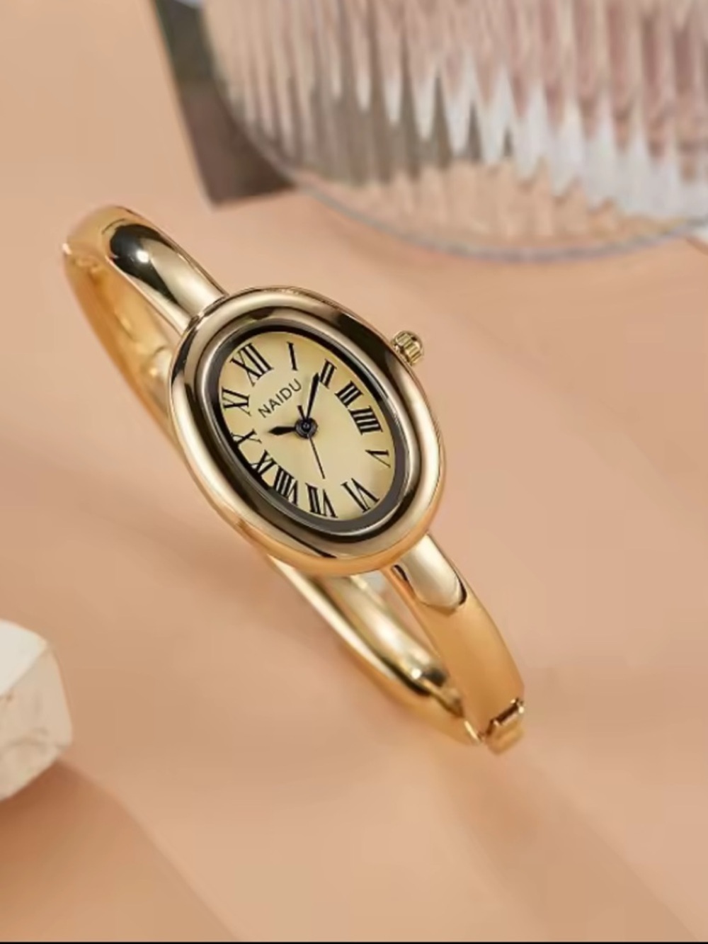 Baignoire Vintage Gold Oval Bracelet Watch